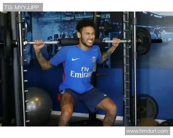 世界足球明星如何锻炼腹肌塑造完美身材的秘诀与训练方法揭秘