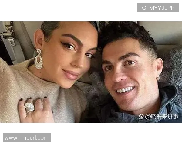 足球明星的爱情故事与情感纠葛揭示了他们生活中的另一面